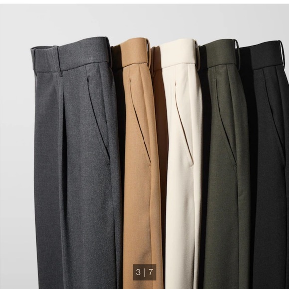 UNIQLO Wide Fit Pleated Pants - Olive NWT - Picture 2 of 8